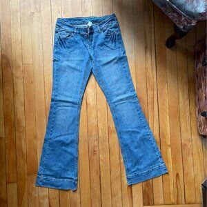 Vintage Fit & Flare Stretch Denim Jeans – Size Medium